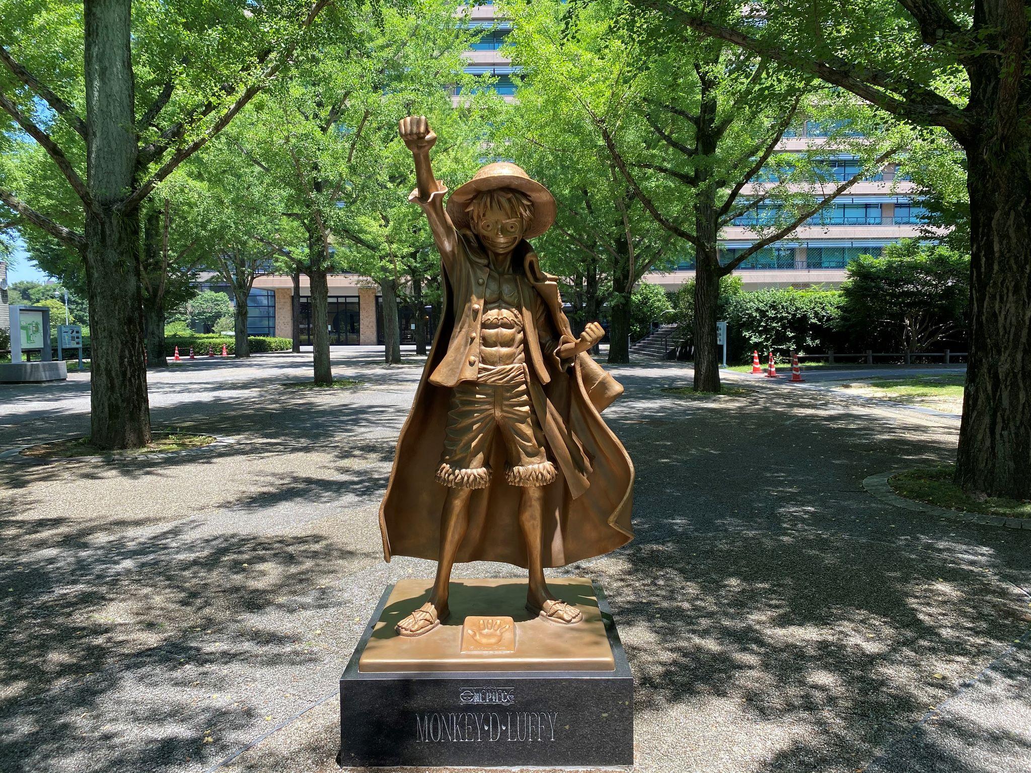 Luffy Statue — Kumamoto Prefectural Office